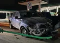 PDI informa sobre un agente que choca con un poste de alumbrado