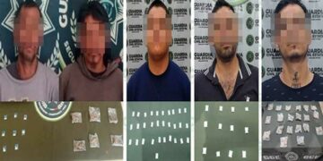 Detenidos presuntos “narcos” con 77 dosis de sustancias ilegales
