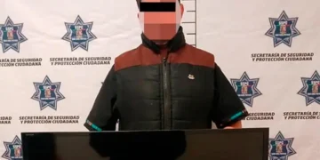 Hampón roba una pantalla en una vivienda y es arrestado