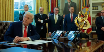 Por qué son tan importantes para la economía global los bonos del Tesoro de EE.UU. (y qué papel tuvo su caída en que Trump pausara los aranceles)