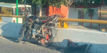 Motociclista lesionado tras ser arrollado en la carretera a Rioverde
