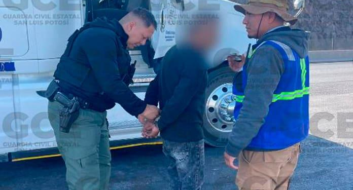 Guardia Civil rescata a conductor y recupera tráiler robado en Cándido Navarro