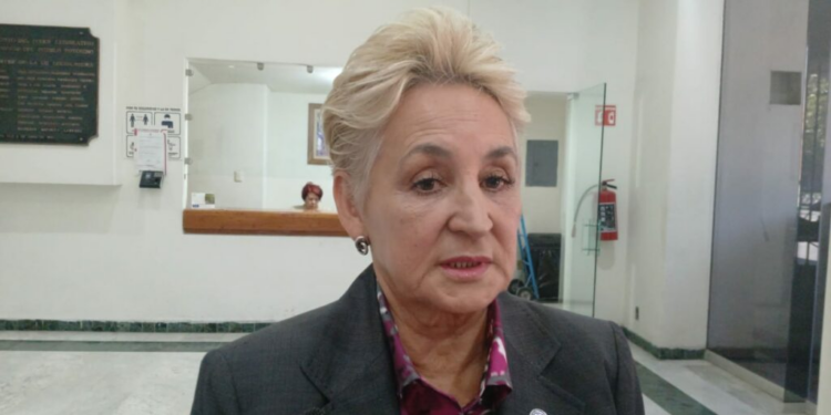 Diputadas exigen justicia por muerte de mujer que buscaba aborto legal