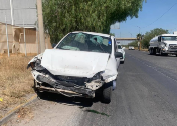 Choque múltiple en la 57 deja cuantiosos daños materiales