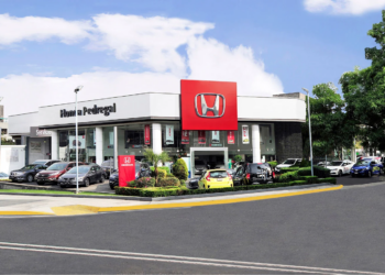 Ebrard asegura que Honda mantendrá su producción de autos en México