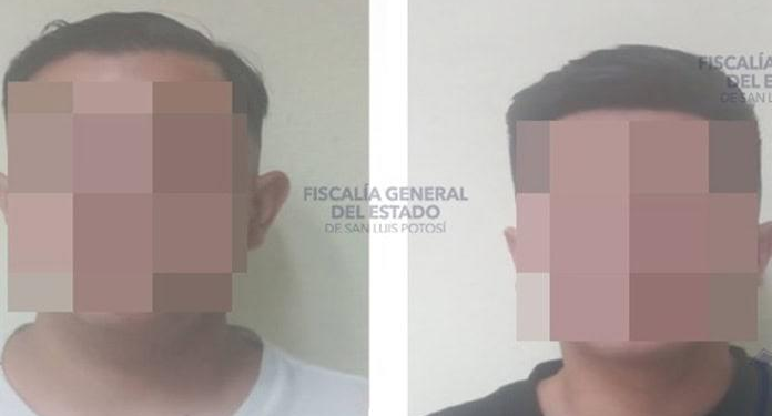 Detienen a dos por robo a cuentahabiente afuera de banco