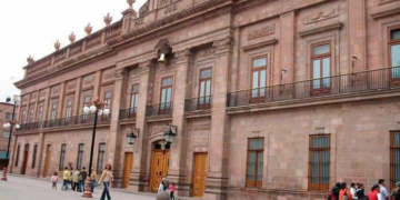 Cierran dependencias de gobierno por asueto de Semana Santa