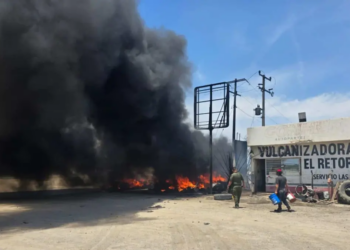 Atienden incendio en vulcanizadora de Villa Hidalgo