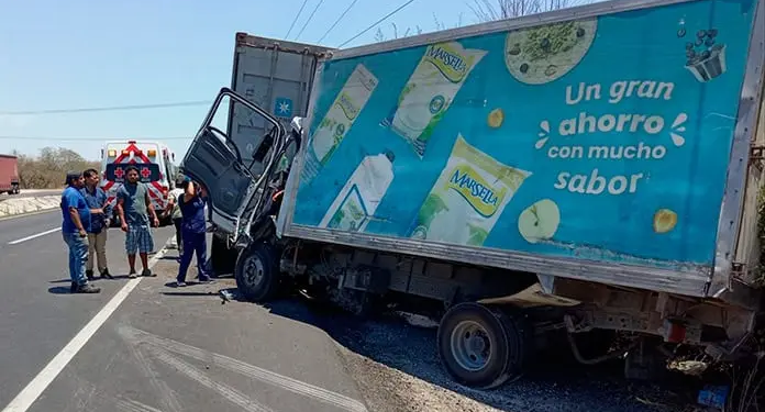 Un muerto y un herido grave tras choque en la Valles-Tampico