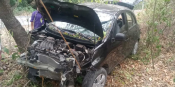 Familia potosina sufre accidente automovilístico al regresar de la Huasteca Potosina