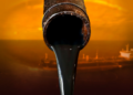 Precio del petróleo cae 1.5% ante temores por aranceles de EE.UU. y su impacto en la demanda