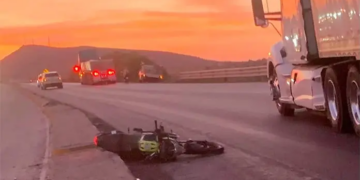 Joven muere tras derrapar en motocicleta en Mexquitic