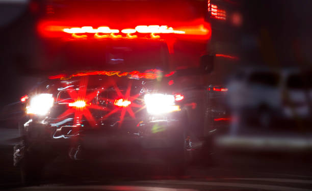 Peatón y motociclista resultan gravemente heridos tras accidente en avenida 20 de Noviembre
