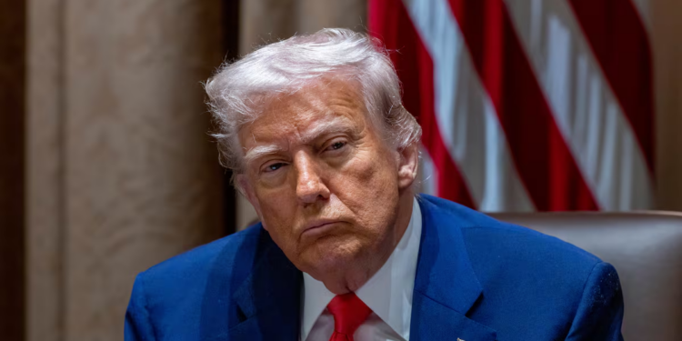 Juez bloquea orden ejecutiva de Trump que buscaba negar a algunos ciudadanos el derecho a votar