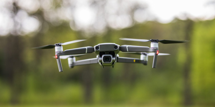 Japón desarrolla el primer dron capaz de guiar rayos para proteger ciudades