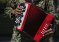 Por qué en México están prohibiendo los narcocorridos (y las claves que explican el arraigo del género)