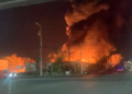 Incendio consume nuevamente tarimera abandonada en carretera a Matehuala; no hubo heridos