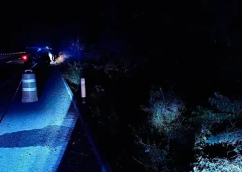 En Tancanhuitz, motociclista fallece tras accidente