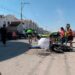 Motociclista se impacta contra una camioneta y muere