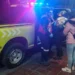 Mujer da a luz en la calle luego de que su carro dejara de funcionar
