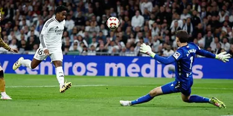 Real Madrid sufre, pero es finalista de Copa del Rey