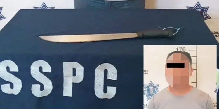 Locatario del mercado Hidalgo amenazó con machete a mujer