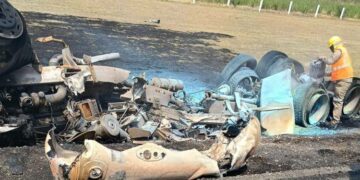 Fotos | Vuelca tráiler y se incendia en libramiento de Ciudad Valles