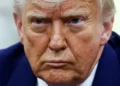 Juez suspende decreto de Trump para eliminar el Departamento de Educación