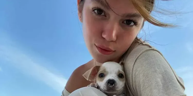 Valentina Gilabert y ex de Marianne Gonzaga juntos mientras ella cuida a su hija como madre