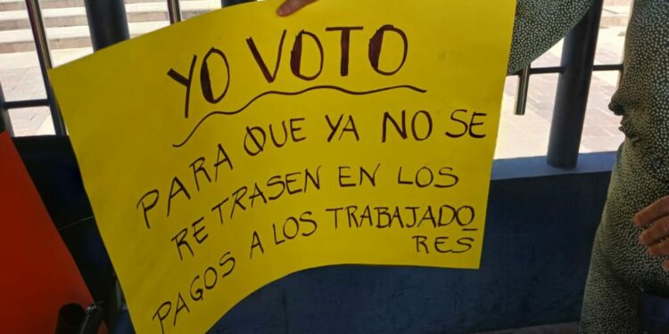 Paro de labores por parte de los trabajadores del PJE