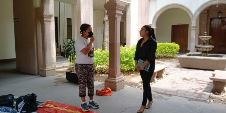 VIDEO | Se registran protestas en el Congreso dirigidas a Argüelles Moreno y Marco Gama