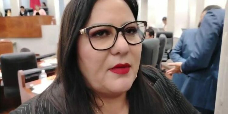 VIDEO | personal de diputados ocupó espacios de otros congresistas durante acto de Claudia Sheinbaum