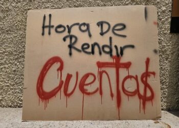 Se intensifican las protestas contra la directora de la Facultad del Hábitat