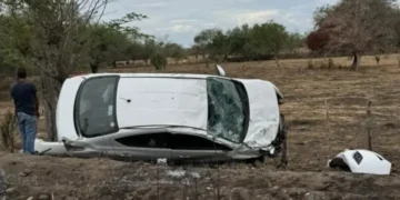 Una persona lesionada tras volcadura en la carretera Tanquián – San Vicente