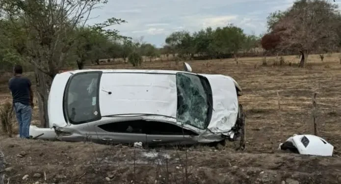 Una persona lesionada tras volcadura en la carretera Tanquián – San Vicente