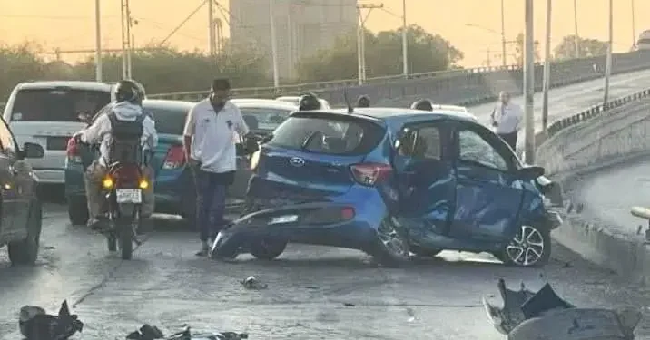 Mujer resulta lesionada en aparatoso accidente en el Circuito Potosí