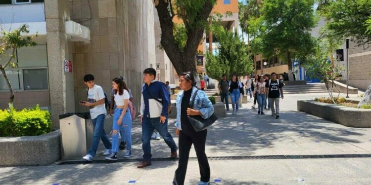 La UASLP aplicará sanciones a estudiantes que vendan alimentos sin autorización