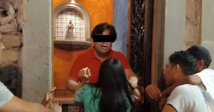 Denuncian agresión por parte del gerente de Luna Café-Aranzazú en el Centro de SLP