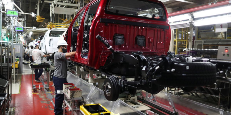 Producción de autos en México se desploma 9.07% interanual en abril