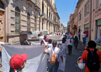 Marchan en el Día de la Madre para exigir fiscalía especializada en búsqueda de personas