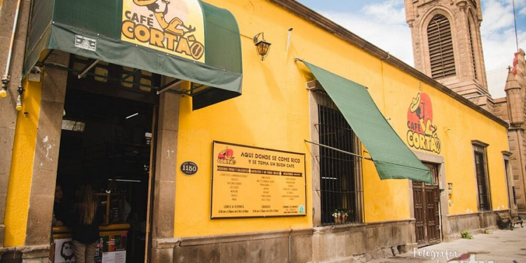 Asaltan Café Corta’o en el Centro Histórico; roban celular y 7 mil pesos