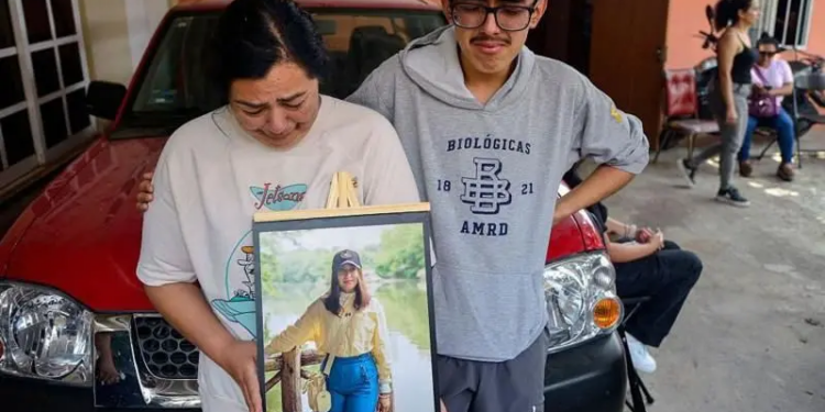 Quiénes son las víctimas y qué dudas deja el mortal choque de un buque escuela mexicano con el puente de Brooklyn en Nueva York