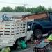 Camioneta cruza camellón e impacta dos vehículos en la 57; hay tres heridos