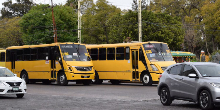 SCT reconoce urgencia de renovar 300 camiones urbanos