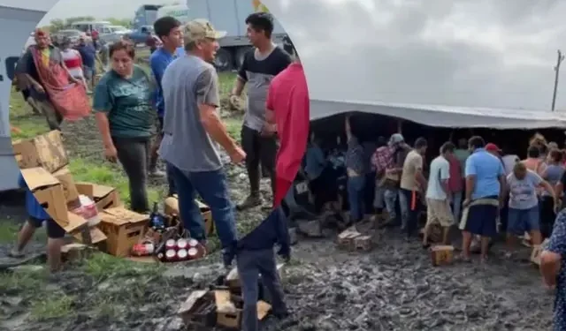 Cartones de chelas son rapiñados luego de volcadura de tráiler