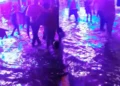 VIDEO | Bailan entre aguas negras en Tlaxcala; video en TikTok se vuelve viral