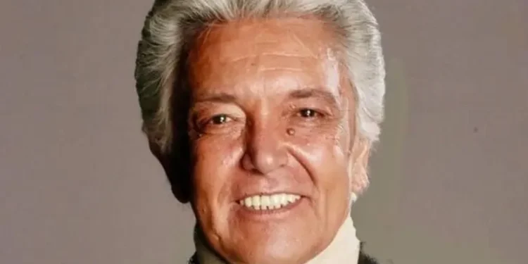 Alberto Vázquez es hospitalizado de emergencia; este es su estado de salud