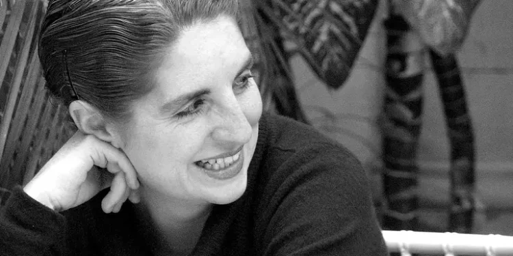 Liliana Blum: Memoria de una Ráfaga Roja en la guerra