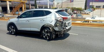 Desmayo al volante provoca choque en Salvador Nava; interviene Policía Vial