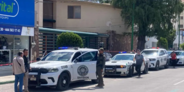 En Himno Nacional lesionan a guardia civil al impedir un robo